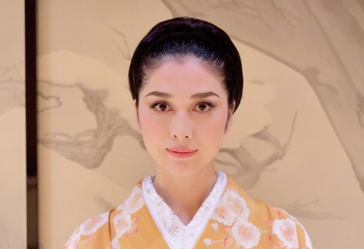 松井冬子近影